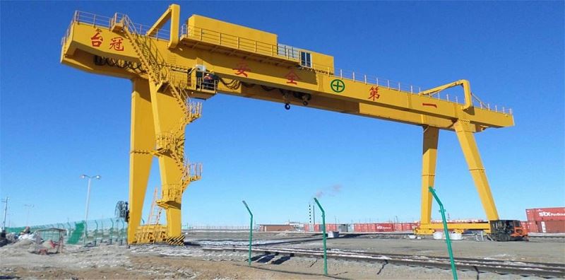 difference between overhead crane and gantry crane0