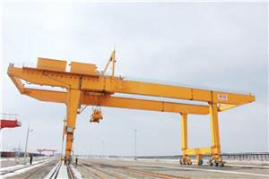 35T Container Double Girder Gantry Crane for Railway Transporting